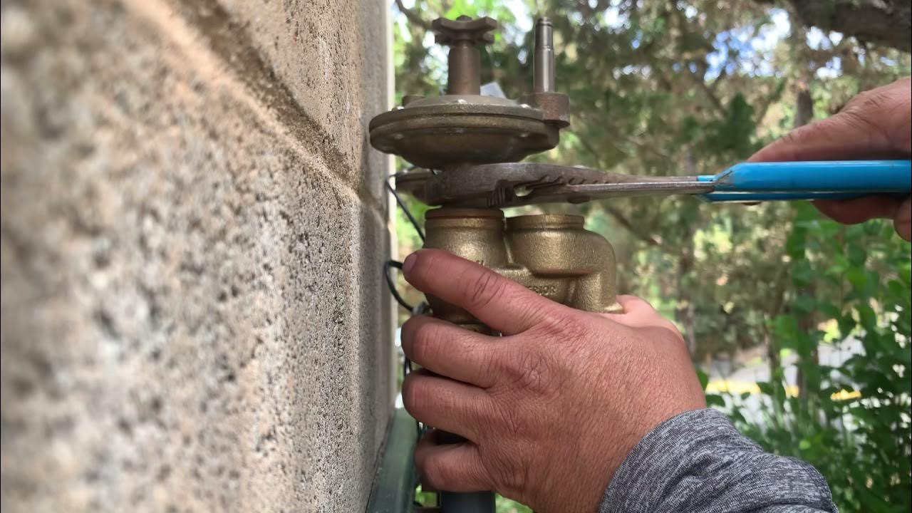 🔧🛠🔧How to Replace a Brass sprinkler Valve💦 