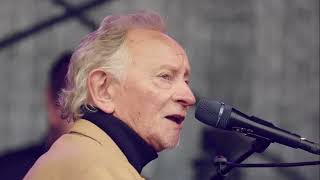 Phil Coulter & The People of Derry “The Town I Loved So Well” (LIVE) (4K)