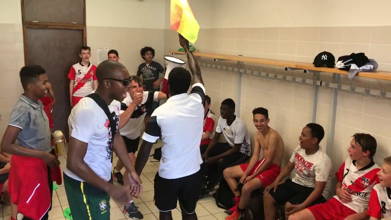 2017-05-17 - U15 - Vestiaire montée 02