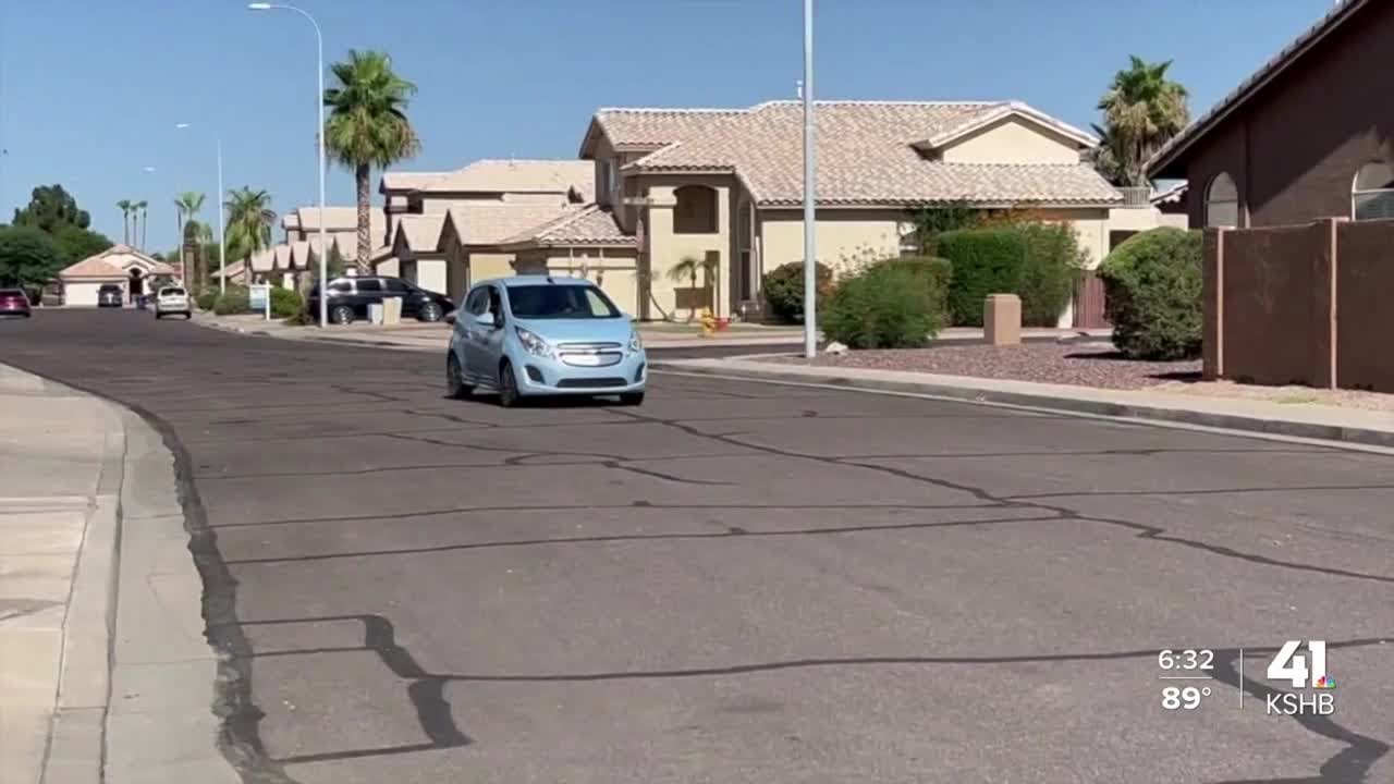 Kansas City-area dealerships, economist weigh in as electric cars see increase in demand