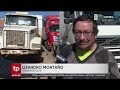 En medio de la espera, transportistas enfrentan la molestia de los vecinos por pararse en las calles