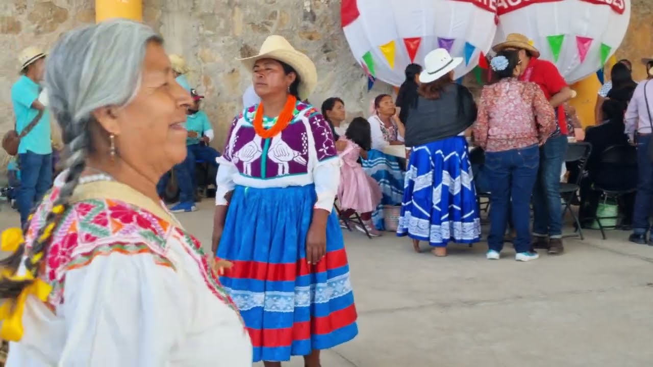 San Agustín Tlacotepec celebra su Fiesta con Baile, Música, Tradición y Hermandad Mixteca 🎶🌄