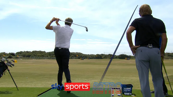 Kenny Dalglish & Alan Hansen show off their golf s...
