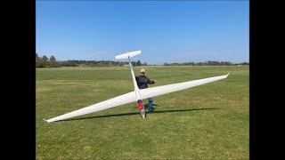 Flying a 6 meter RC glider