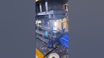 tools and dies machine #machine #enginiring #cnc #bigindustry