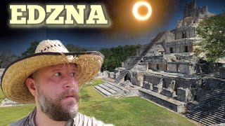 Observing a Solar Eclipse at an Ancient Maya Pyramid