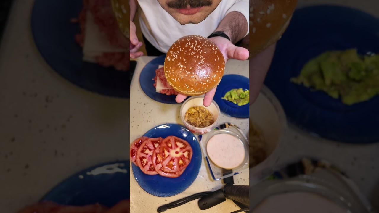 Dünyanın EN Harika 💯 Burger Tarifi 🍔🔥 Evde Efsane Lezzet #shorts #tarif #yemektarifleri #fityemek