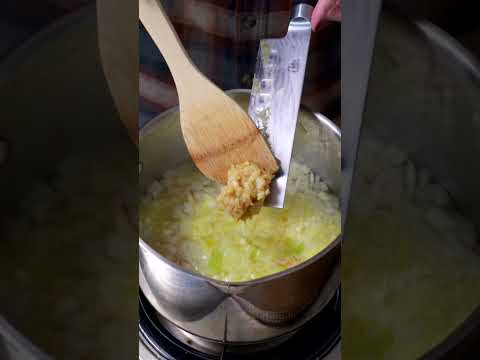 vegan roasted garlic noodle soup 