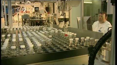 Automated sample preparation for metal analysis in organic matrices