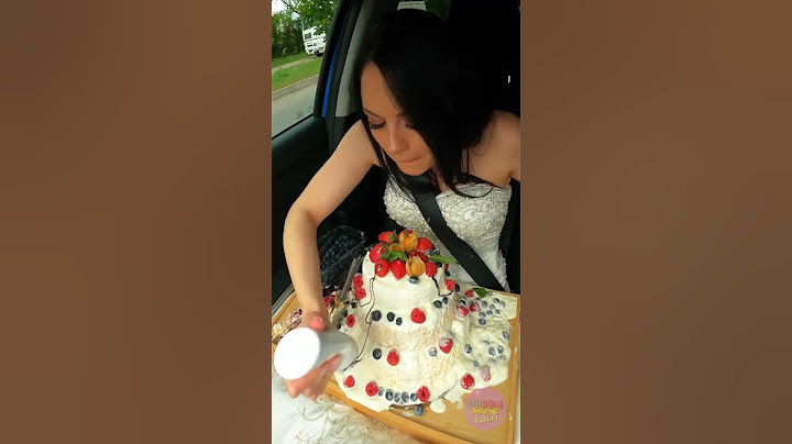 Car Mobile Bakery! 🧁 She Made A Wedding Cake RIGHT ON THE GO! 👰