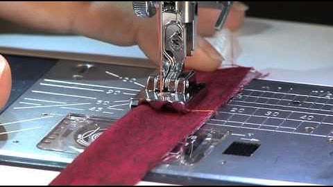 Sewing Video - Create your own Piping