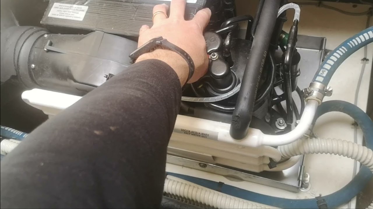 Radiador de Motor con Aire Acondicionado y Transmisión Automática Valeo