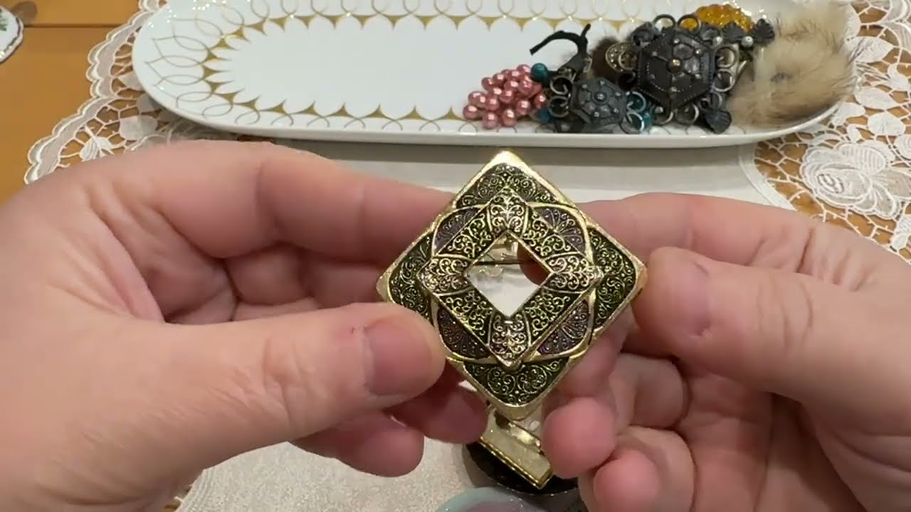 ОБЗОР ВИНТАЖноЙ БИЖУтЕРИИ. ВИНТАЖНЫЕ БРОШИ и КЛИПСЫ