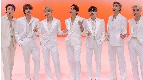 BTS Performs 