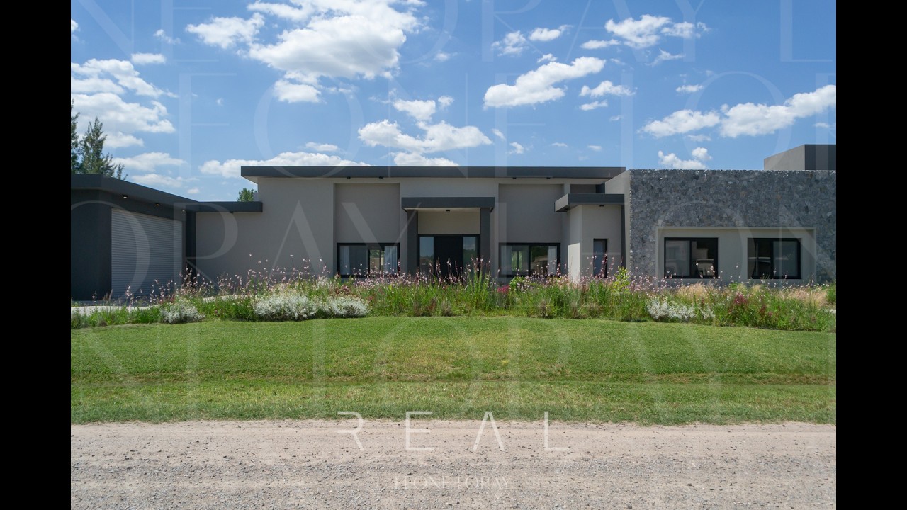 P00041. Casa en Fincas San Vicente Golf