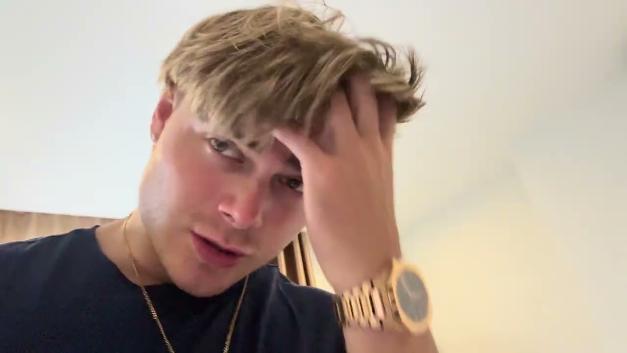 Daily vlog 10: Da nang, church, legs, pickleball, evening dinner 