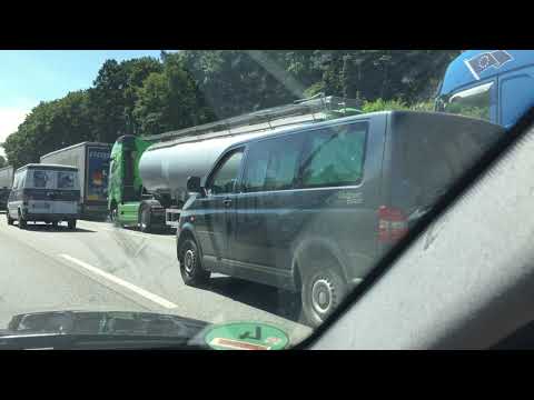 Hamburg - Elbtunnel von Nord nach Sued - Stau - Traffic-Jam