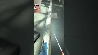 Blind Kind Umgerannt? Leitstreifen Freihalten