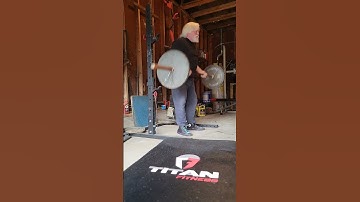 Cheat Curls 135 lbs 14 reps in 22 seconds! Yes, I