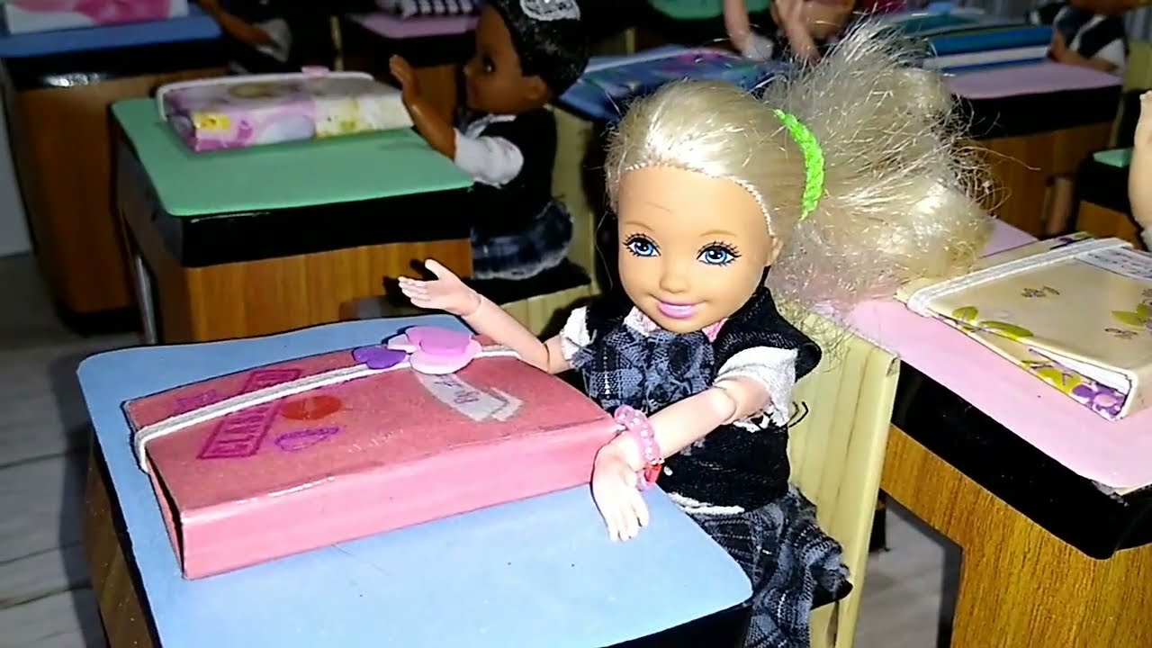 Novelinha da Barbie - Baseada no Projeto da  professora Edla: caderno organizado é caderno premiado