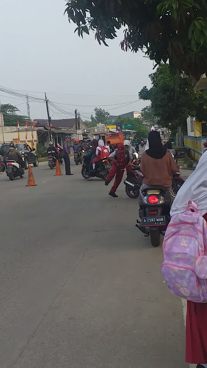 sd negeri 4 tiga raksa...jemput dd ditha
