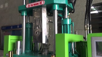 TW brand medical vaporizer tube connector making machine vertical injection moulding machine