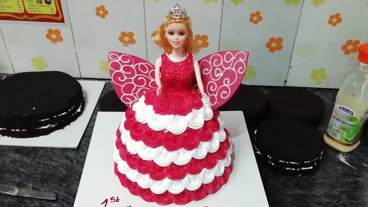 Red Velvet Cakes Online  Order Red Velvet Birthday Cake  Fast Delivery   FlowerAura