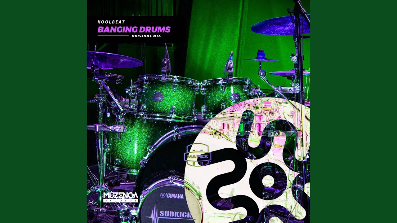 Guarda Banging Drums su YouTube Guarda Banging Drums su YouTube