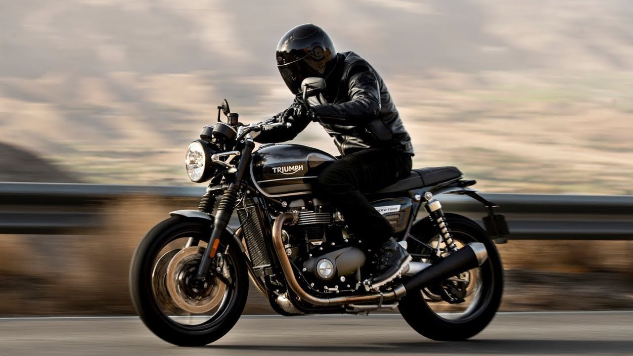 Triumph Speed Twin - Utazási autó