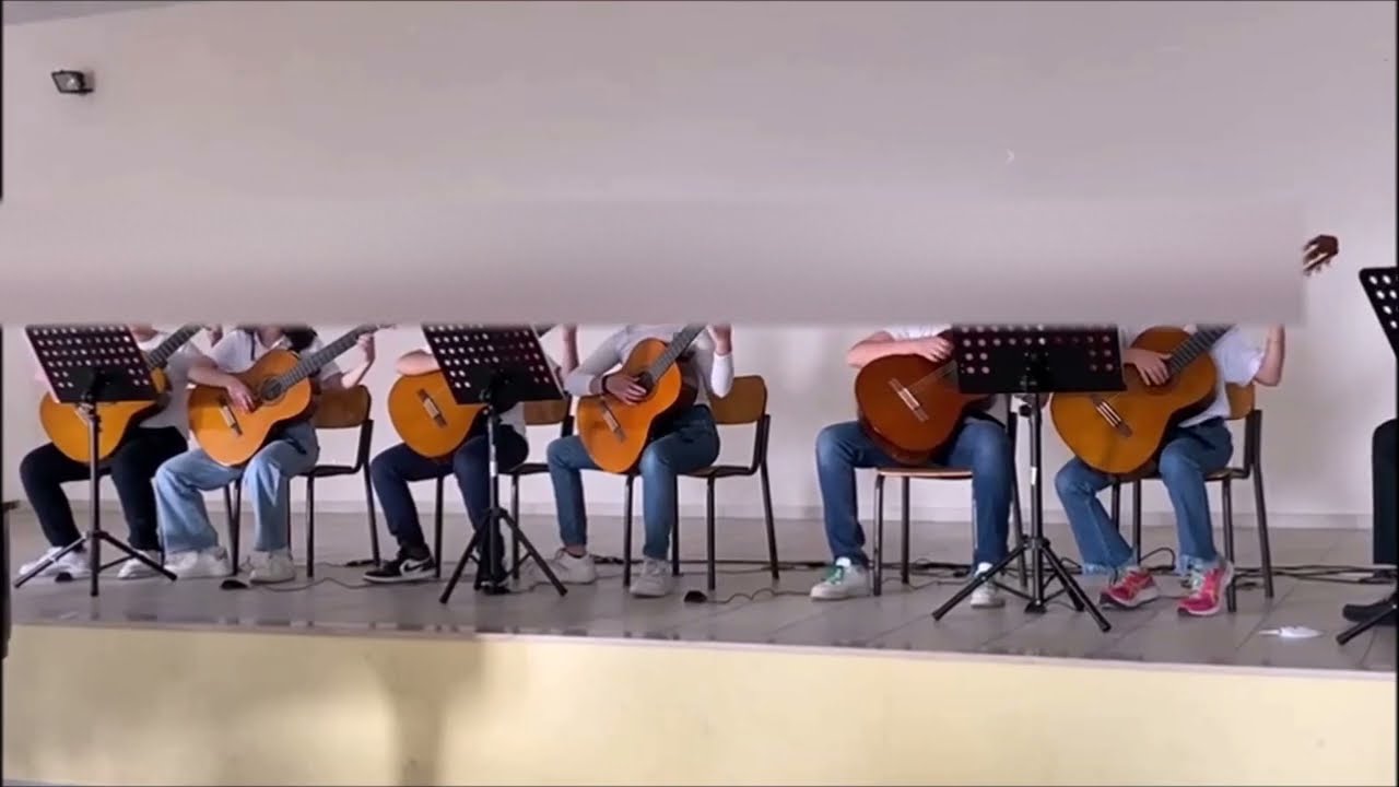 7 chitarre in una sola.