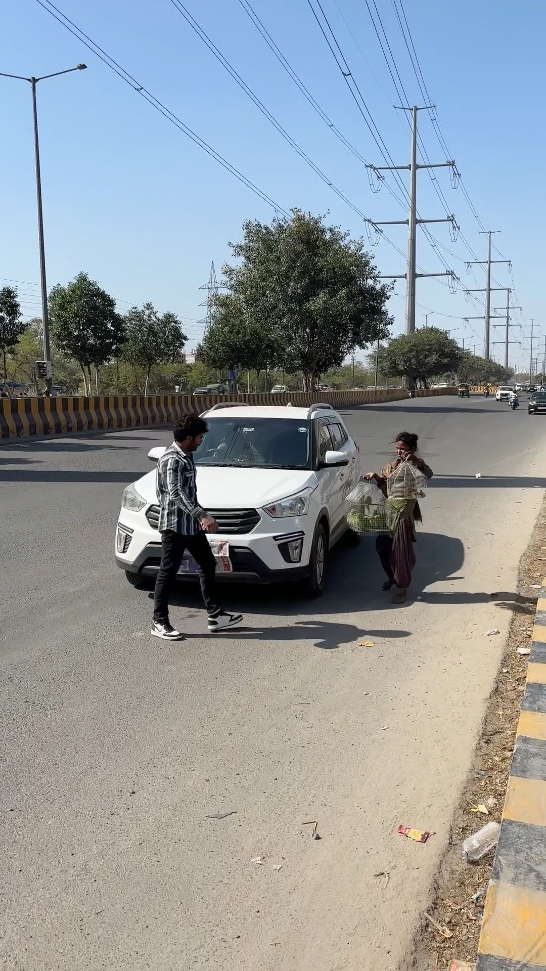 ?बहन की मजबूरी ने रुला दिया ??#humanity #respect #helping #trending #viralvideo #youtubeshorts