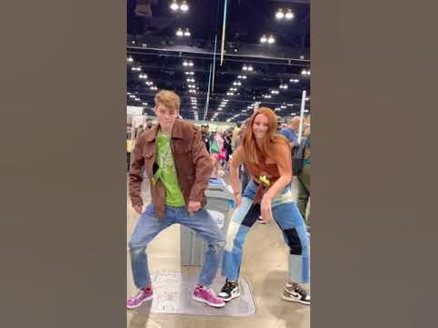 LA COMIC CON! Mikaila Dancer & Merrick #Shorts (Check the guy in back
