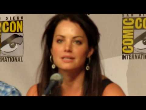 Erica Durance at Comic Con