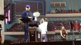 Баста - Шар. Вася женит людей! Олимпийский 22 апреля 2017. Live концерт на 360 Баста - Шар. Вася женит людей! Олимпийский 22 апреля 2017. Live концерт на 360