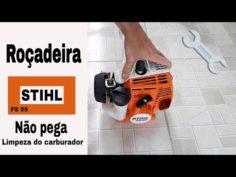 Vídeo: Como você limpa um carburador em um aparador Stihl?