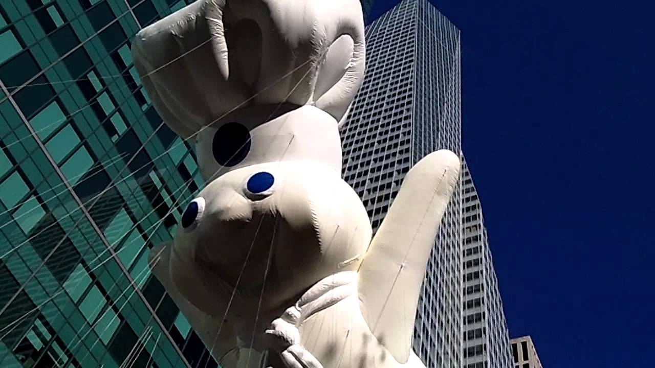 Thanksgiving Day Parade~NYC~2011~Pillsbury Doughboy~NYCParadelife - YouTube