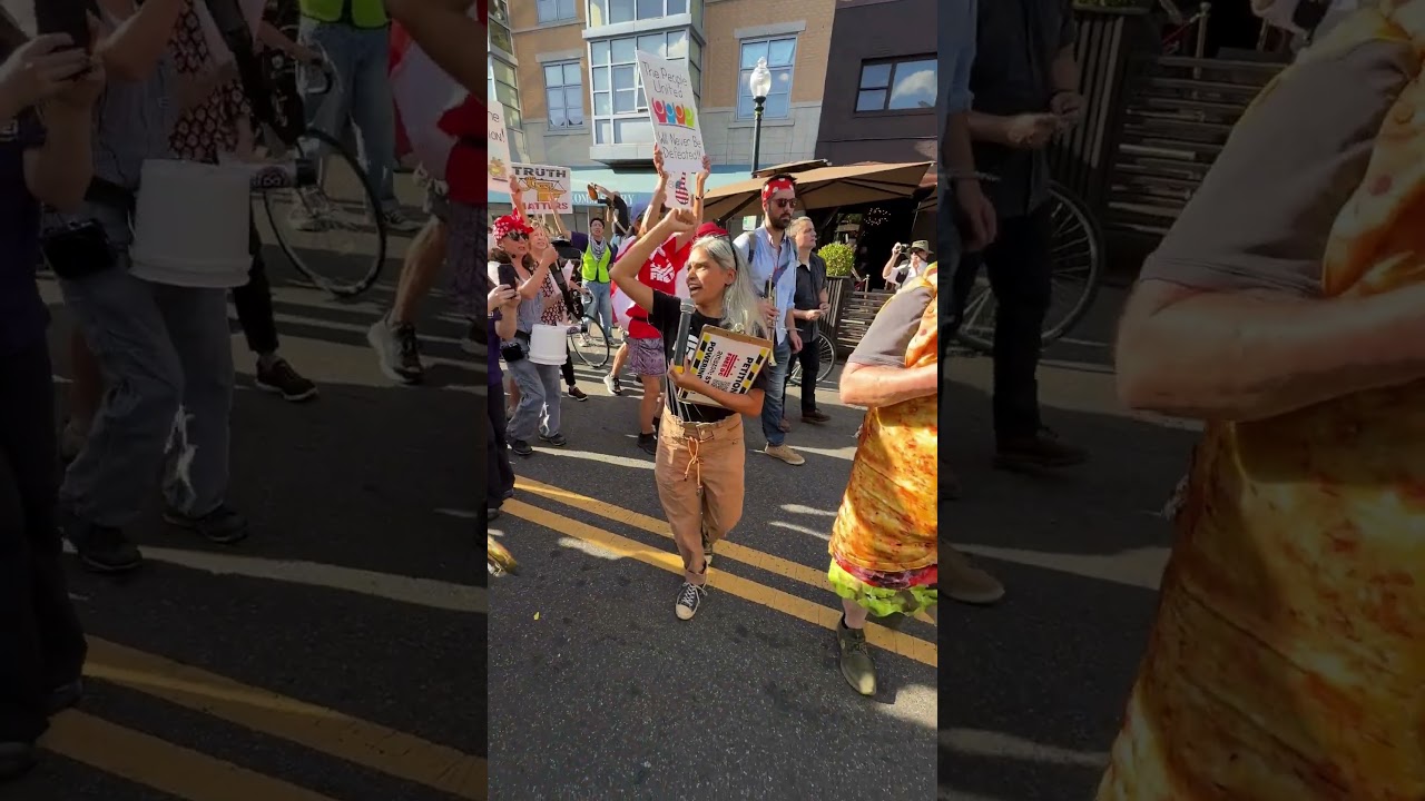 Large DC rally held in support of union workers, blasts Donald Trump’s policies