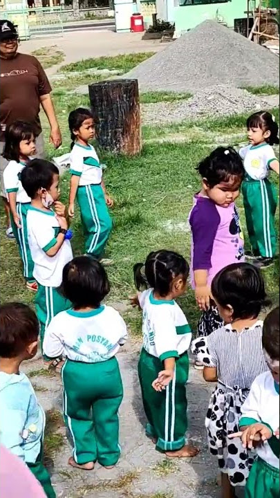 Senam Gerakan Badan Taman Posyandu