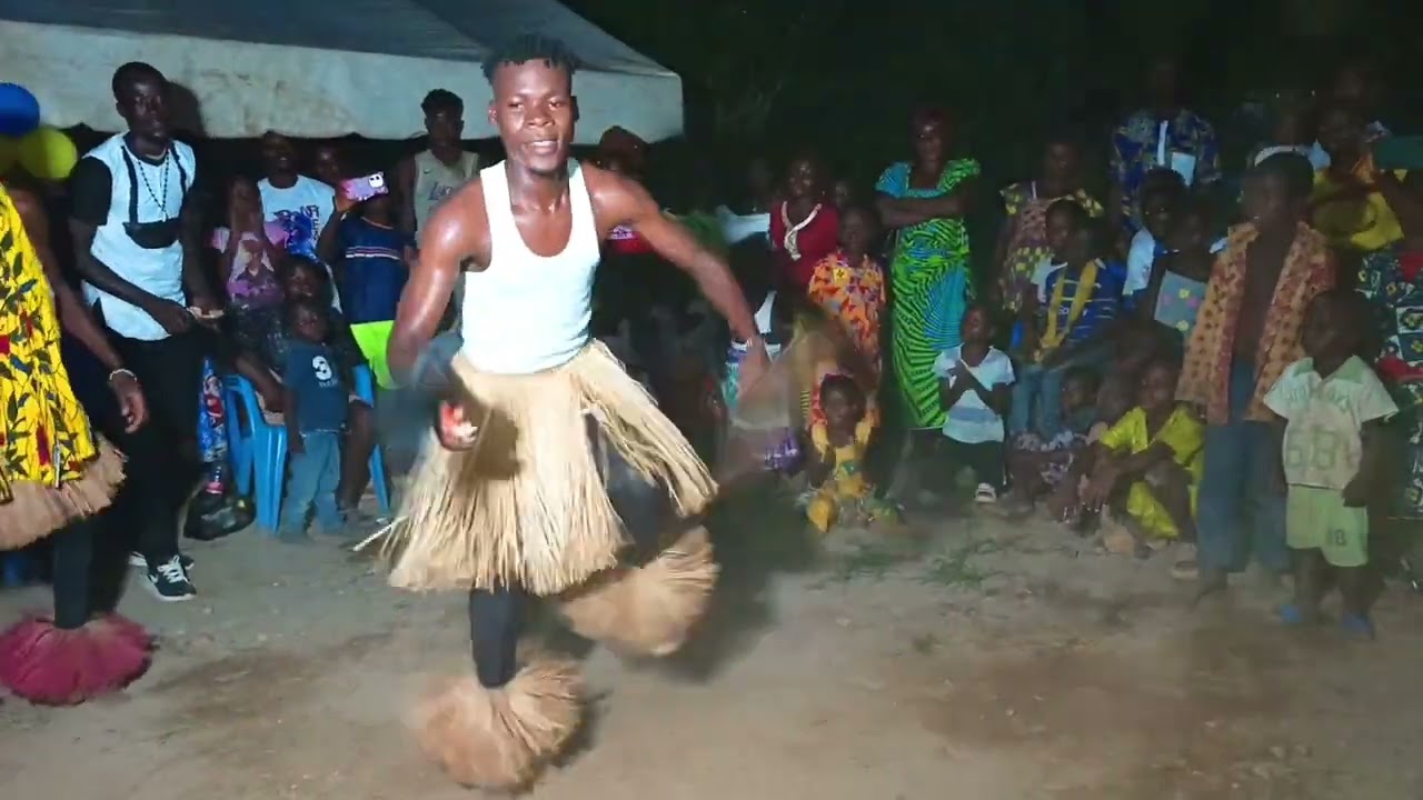 Prestation de l'artiste Kouassi choco botro à Waïnou abonnez-vous c'est 0101861834