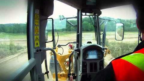 M Series 2 Motor Graders: Customer Testimonial Video - Voices of Experience