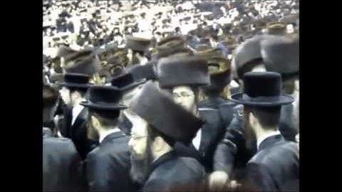 חגיגת כ"א כסליו ובראשם כ"ק מהרי"י ט"ב אב"ד סאטמאר שליט"א 2