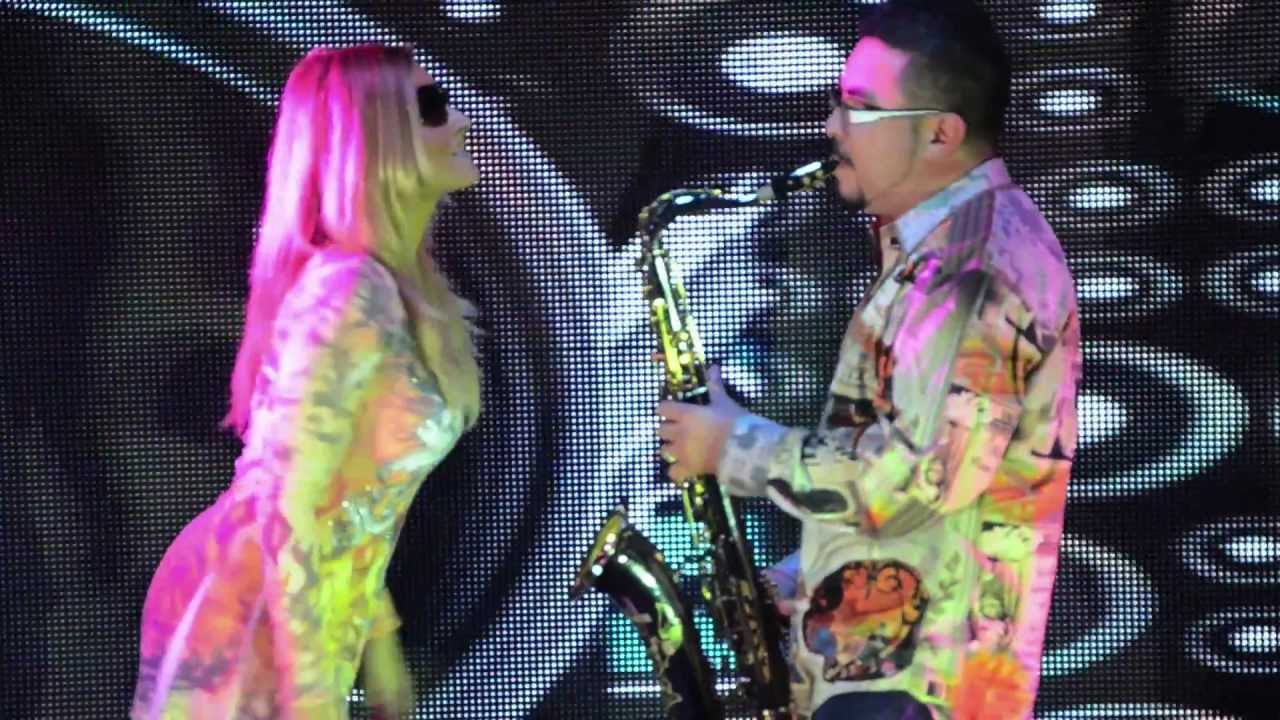 DJ Tetris ft Liza & La Maquinaria Norteña - Mr SaxoBeat (Video Oficial)