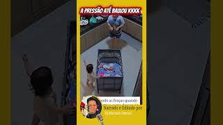 Helena Mostrou Como Desceu E Quase Derrubou A Mãe Junto