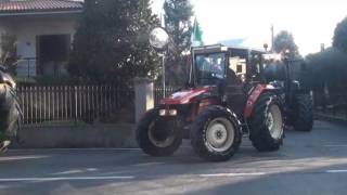 Giornata  dell' agricoltura  di Treviolo del 8 12 2015  sfilata trattori 7° video