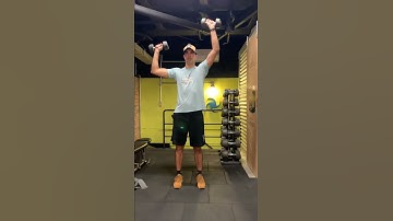 Desenvolvimento Ombros Aberto Halteres Alternado