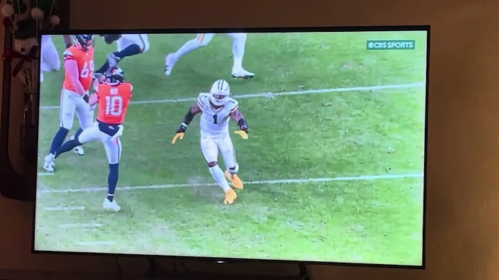 Green Bay’s Micah Parsons injured vs Denver Broncos - 2025 