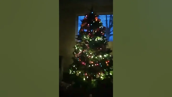 HAPPY CHRISTMAS EVERYBODY
