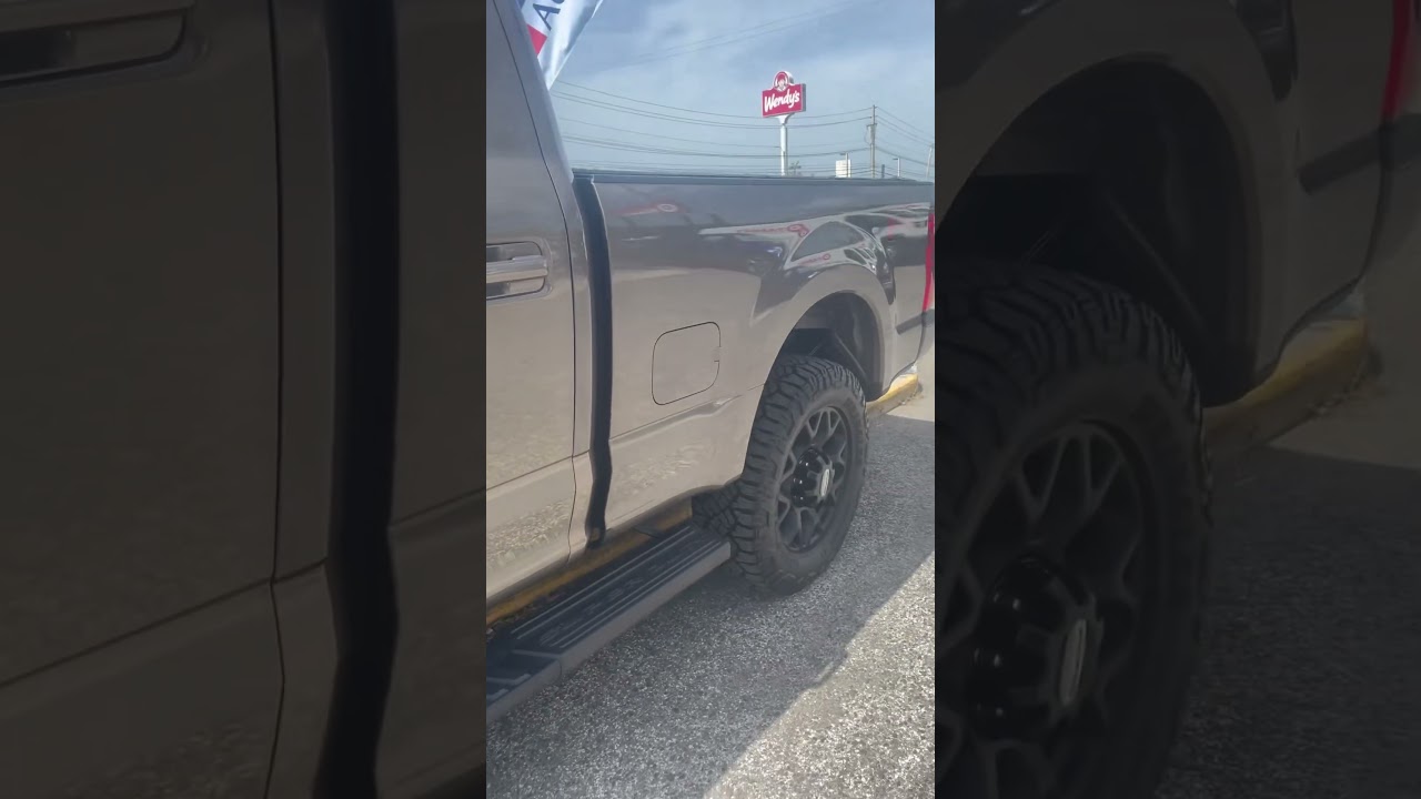 Esta camioneta me la venden en 80,000$ que creen ustedes ? 2023 ?