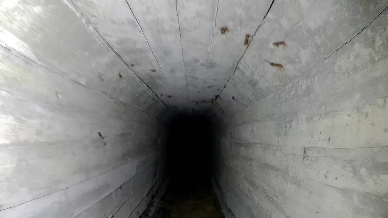 Linia Mołotowa - 66 Osowiecki Rejon Umocniony - Poterna pomiędzy schronami