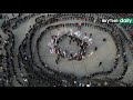 Тысячи мужчин станцевали в Якутске осуохай в поддержку ВС РФ